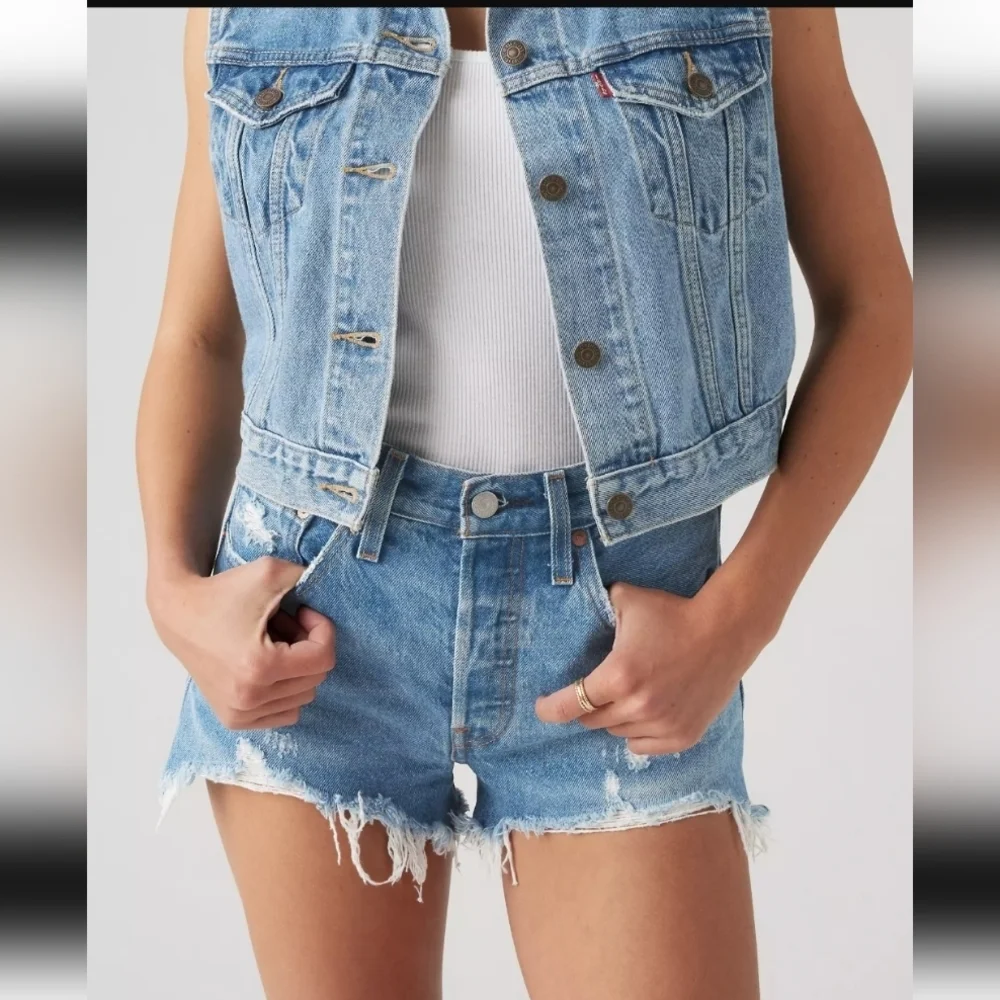 Levi's 501® Original Fit High Rise Women's Shorts